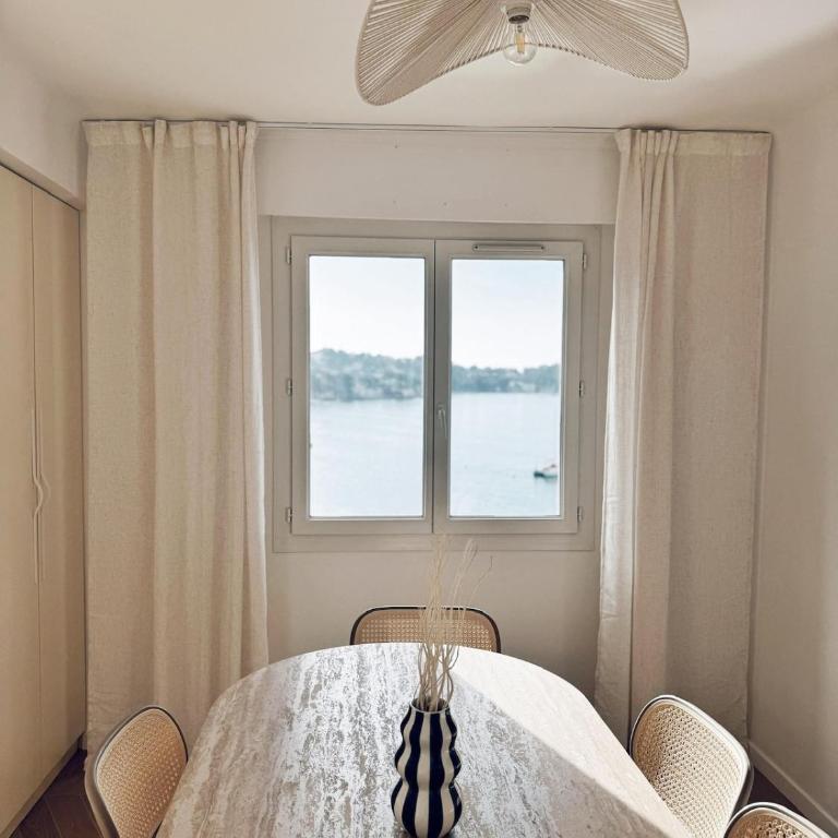 Exceptional, fully renovated apartment - Appartement 2 Chambres - 28