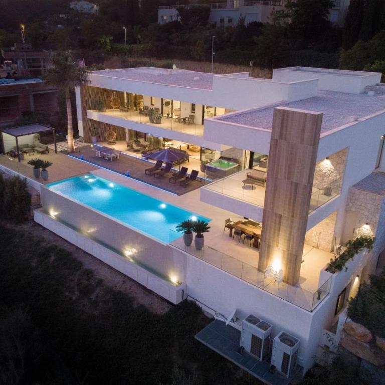 Villa Rabella - 5BR Luxury Seaviews Amenities - Villa - 49