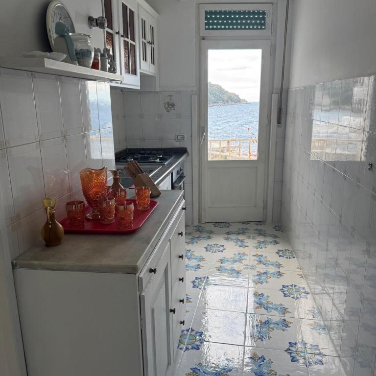 Perla da Mare Beach Front Sorrento - One-Bedroom Apartment - 10