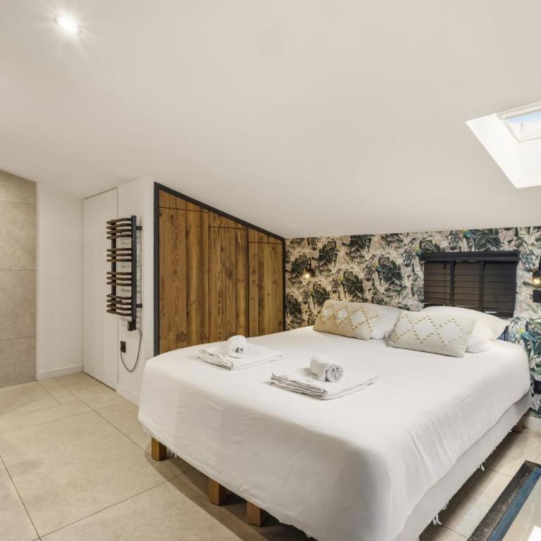 CASA JUNGLE ! Superb duplex apartment, Place des LICES ! - Two-Bedroom Apartment - 6