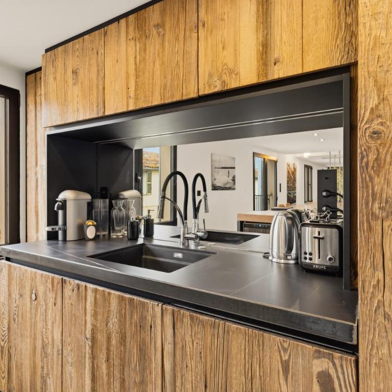 CASA JUNGLE ! Superb duplex apartment, Place des LICES ! - Two-Bedroom Apartment - 4