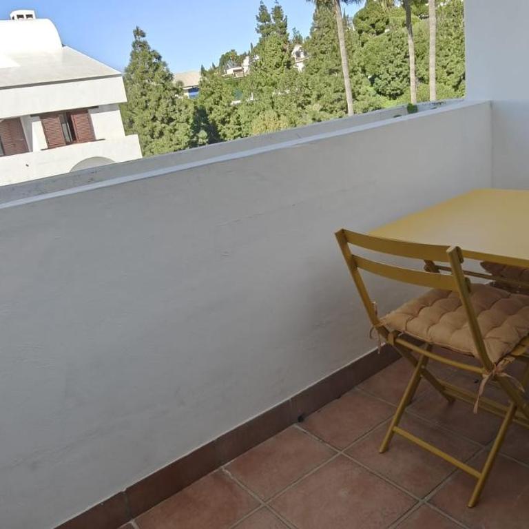 Beautiful house with ocean views - Three-Bedroom Chalet - 11