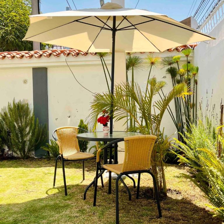 Linda casa de 2 pisos en la mejor zona de Arequipa - Casa con 1 dormitorio - 10