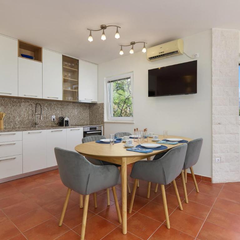 Kotor Vista Tranquil Seaview by MN Property - Apartman sa 2 Spavaće Sobe - 10