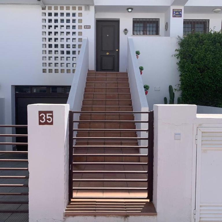 Beautiful house with ocean views - Three-Bedroom Chalet - 21
