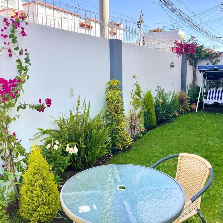 Linda casa de 2 pisos en la mejor zona de Arequipa - Casa con 1 dormitorio - 54
