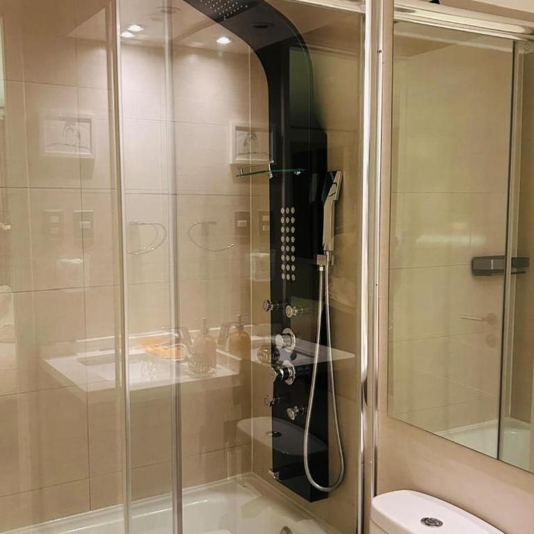 Exclusive and Secure Apartment Parque Arauco Las Condes - Apartment with Balcony - 10