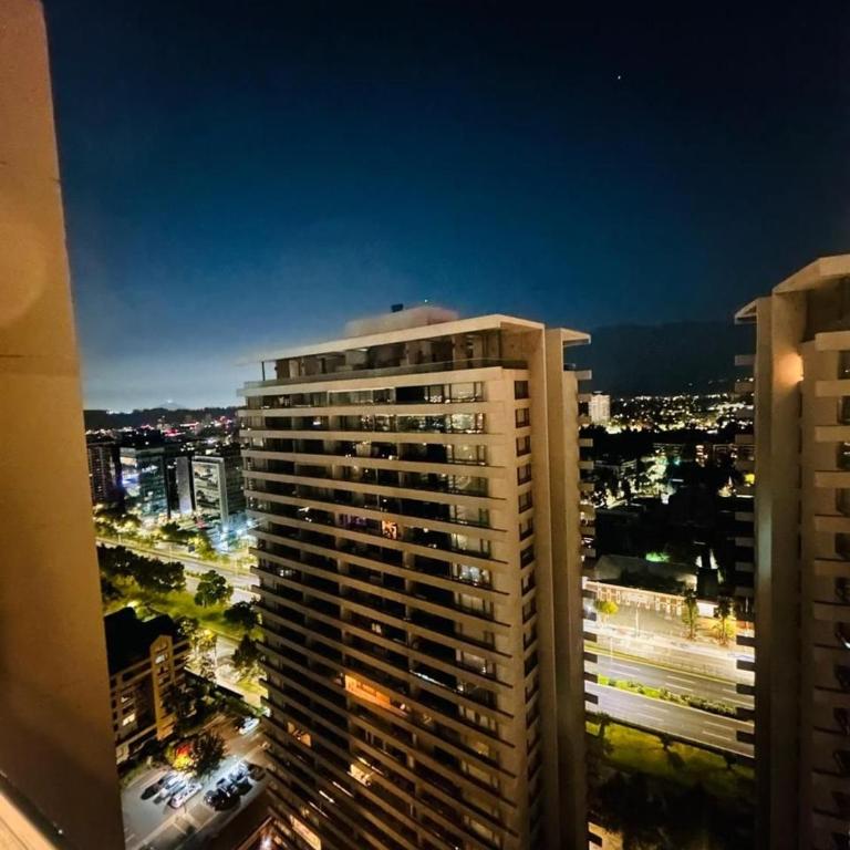 Exclusive and Secure Apartment Parque Arauco Las Condes - Apartment with Balcony - 12