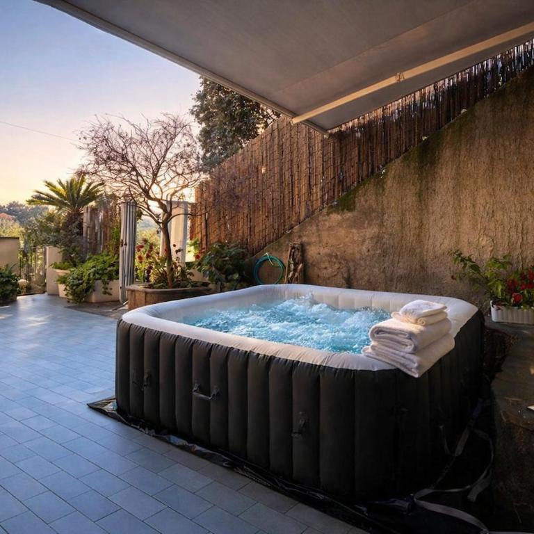 Belvedere sul Golfo, D&D Deluxe, Near Lerici and Cinque Terre Jacuzzi Seaview AC - Casa con 2 Camere da Letto - 1