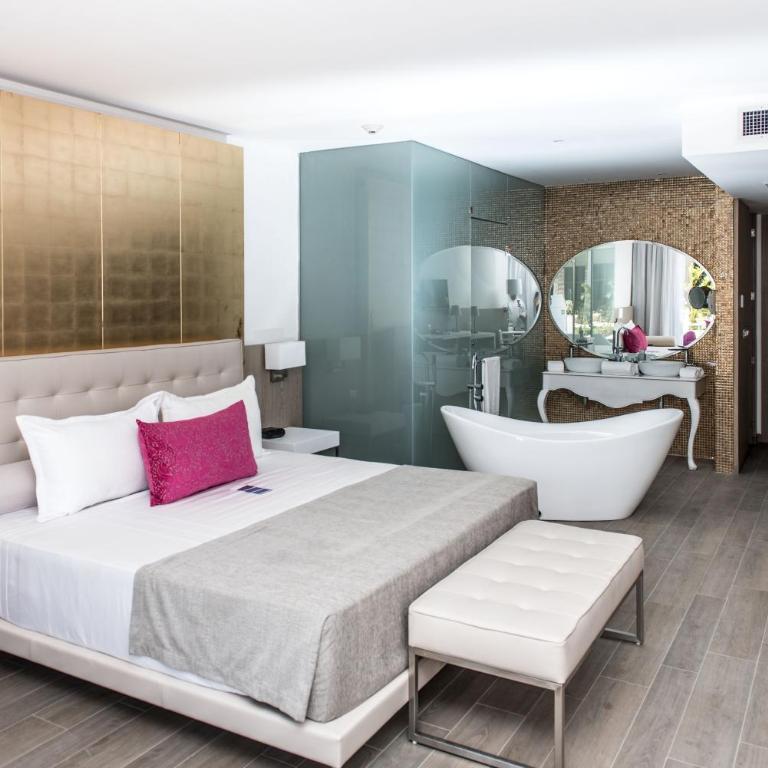 Platinum Yucatan Princess Adults Only - All Inclusive - Deluxe Suite Platinum - 4