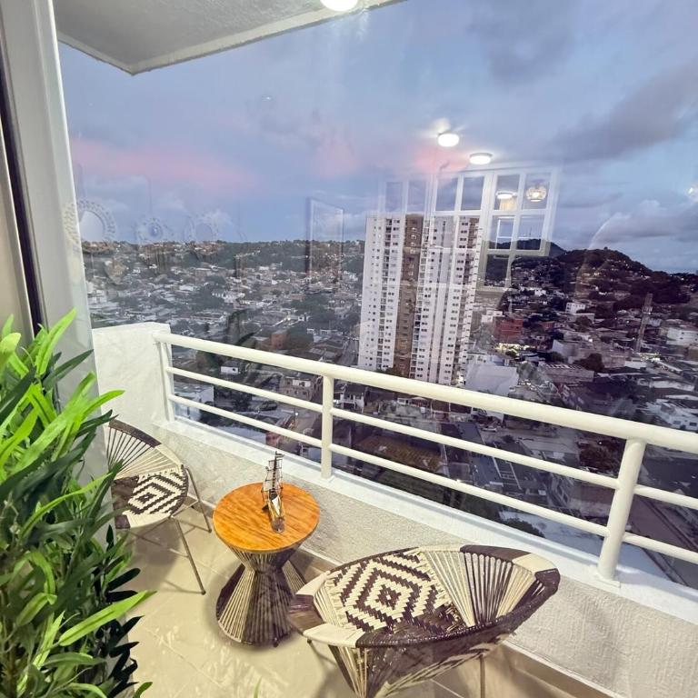 Modern Cozy Apt near Marbella Beach & Old City Cartagena - Three-Bedroom Apartment - 4
