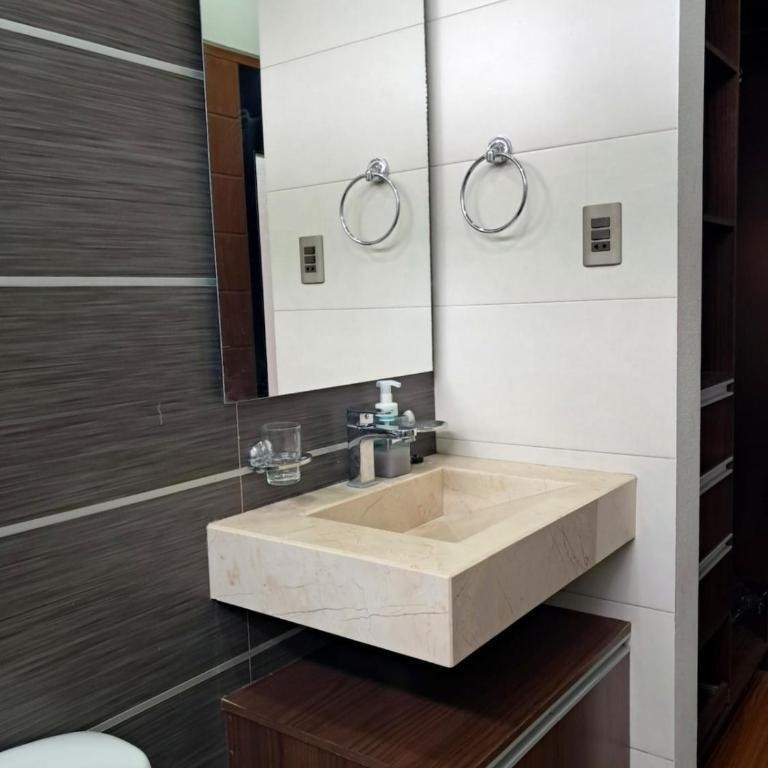 Con vistas a la ciudad en piso 9 - Muyurina - Apartamento de 2 dormitorios - 9