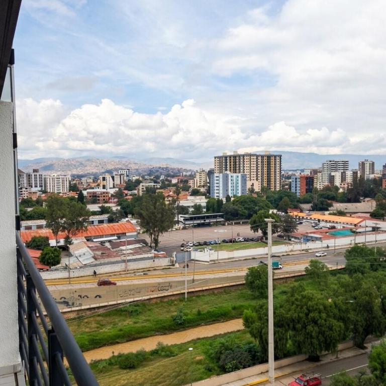 Con vistas a la ciudad en piso 9 - Muyurina - Apartamento de 2 dormitorios - 11