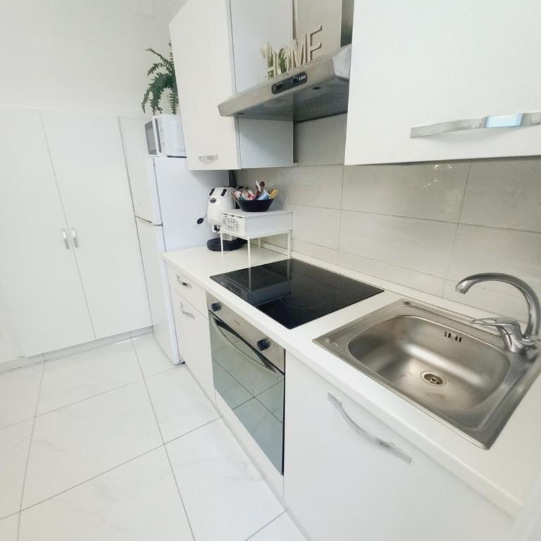 Marinella House Napoli centro Piazza Dante - Monolocale Superior - 64