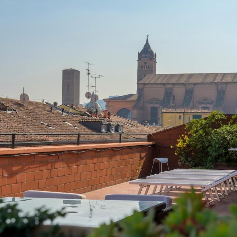 Top Floor - Bologna in your gaze - BeMyHost - One-Bedroom Apartment - 5