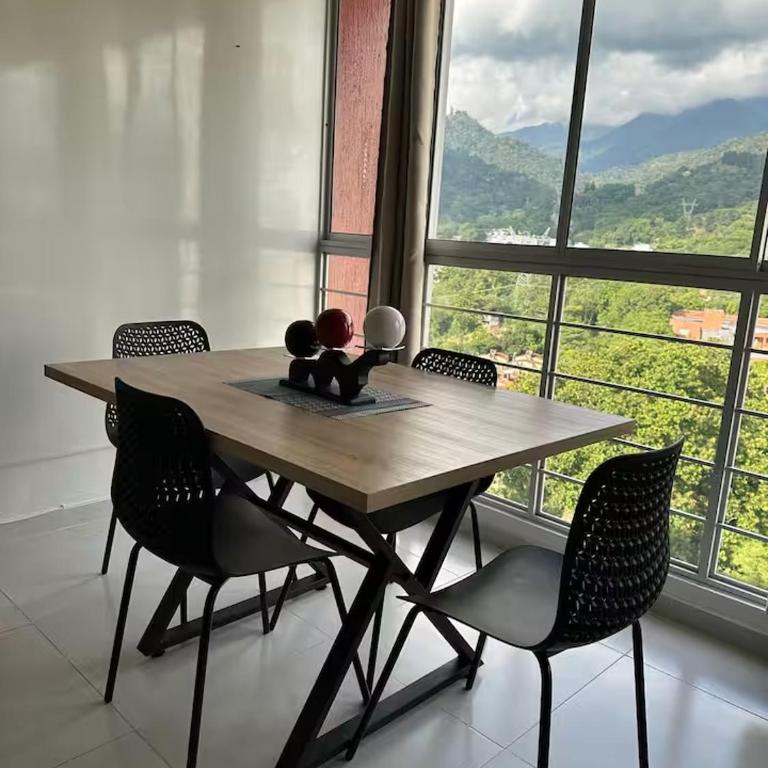 Amplio y moderno Apto de 3 hab con piscina y balcón - Apartamento de 3 dormitorios - 3