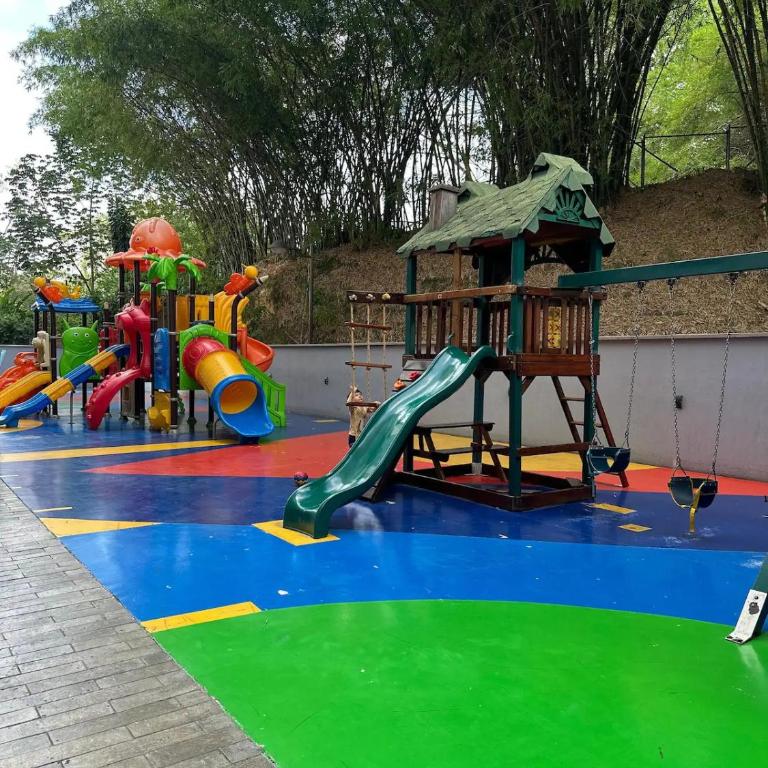 Amplio y moderno Apto de 3 hab con piscina y balcón - Apartamento de 3 dormitorios - 26