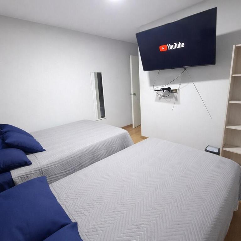 Amplio departamento en Lima - Two-Bedroom Apartment - 1