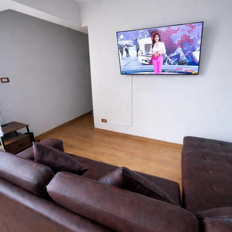 Amplio departamento en Lima - Two-Bedroom Apartment - 7