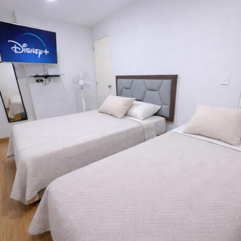 Amplio departamento en Lima - Two-Bedroom Apartment - 16