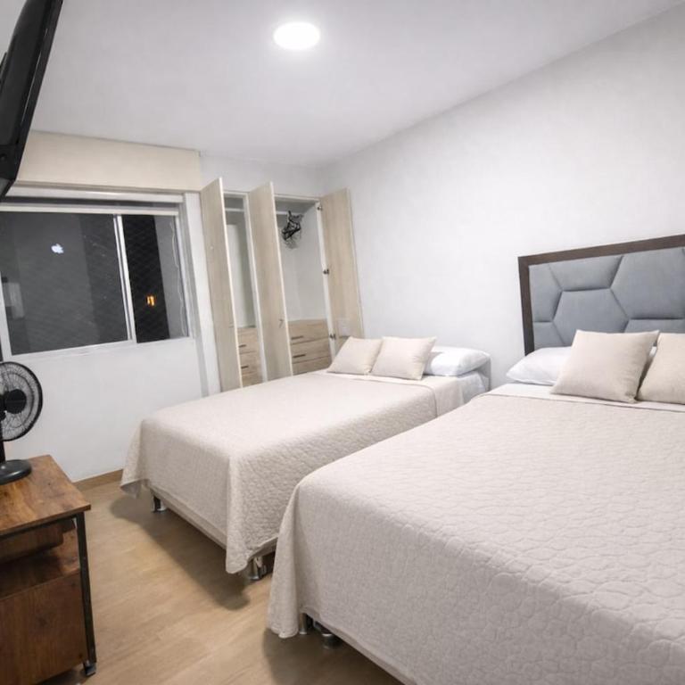 Amplio departamento en Lima - Two-Bedroom Apartment - 24