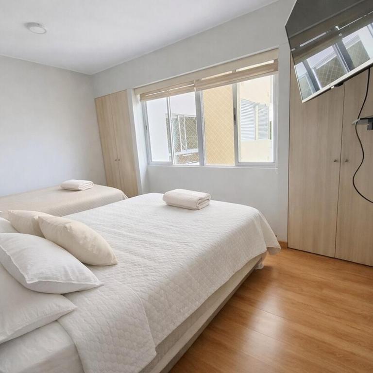 Amplio departamento en Lima - Two-Bedroom Apartment - 28