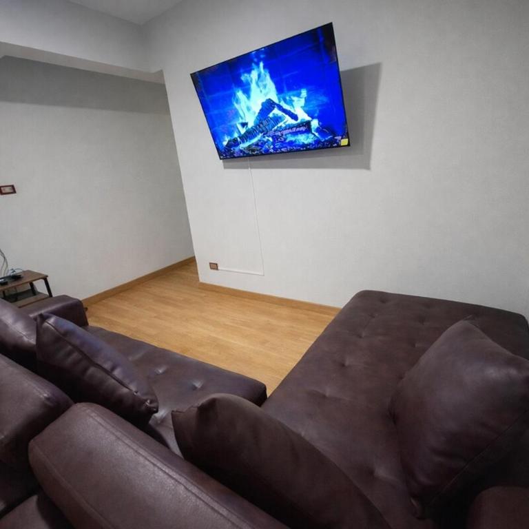 Amplio departamento en Lima - Two-Bedroom Apartment - 32