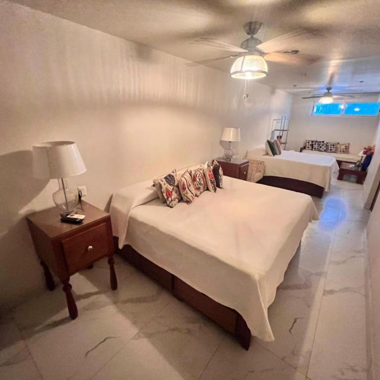 Hosteleria Casa Margarita - Deluxe Queen Suite - 1