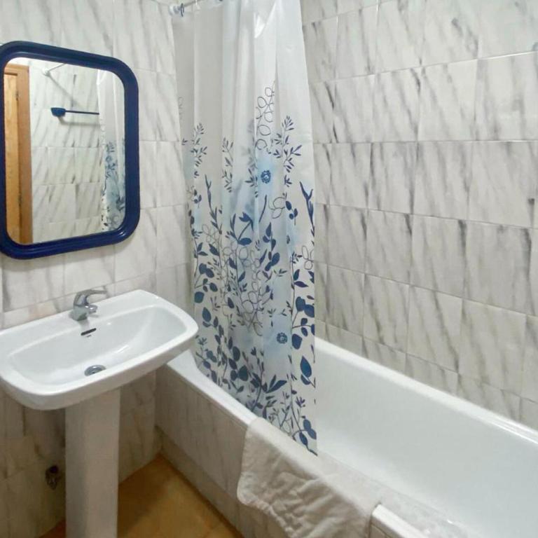 Beautiful Home In Torrevieja - Casa de vacaciones de 2 dormitorios - 10
