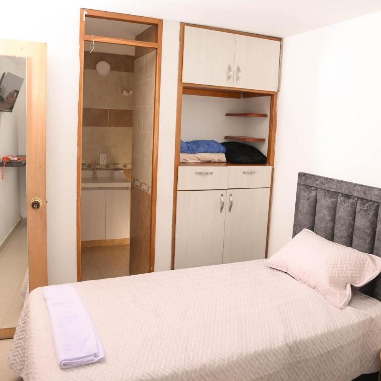 Beautiful home overlooking Medellín - Apartamento - 14