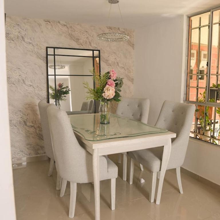 Beautiful home overlooking Medellín - Apartamento - 20