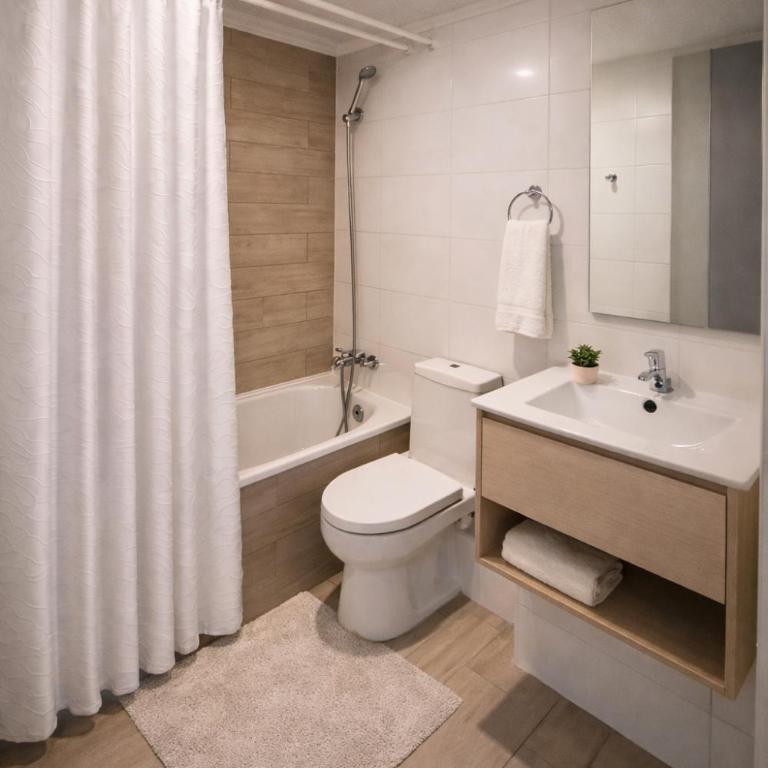 Moderno departamento 2D ,con estacionamiento, excelente ubicación, a una cuadra de el metro - Apartamento de 2 dormitorios - 5