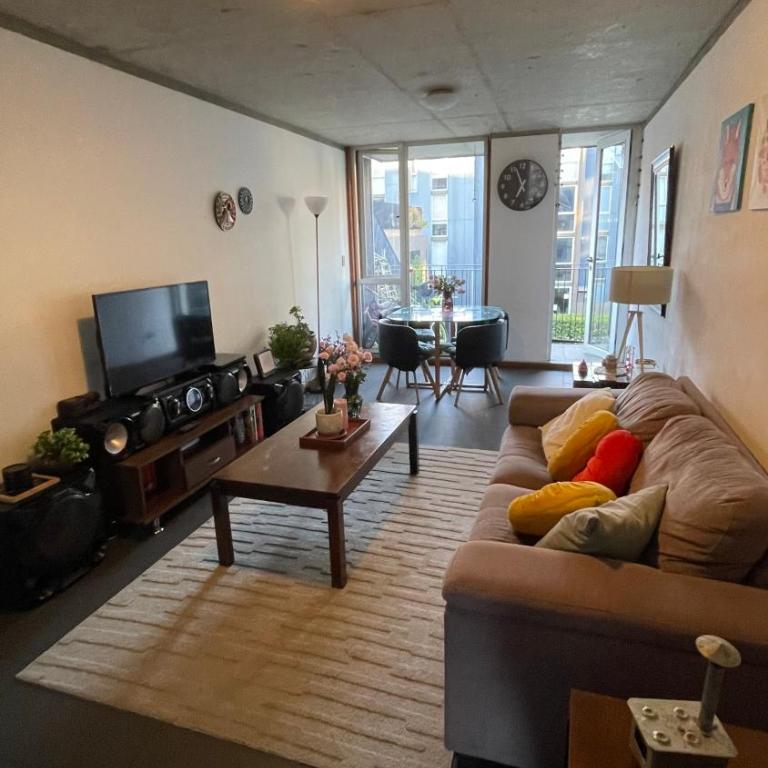 Departamento completo en el corazón de Cerro Alegre - Two-Bedroom Apartment - 2