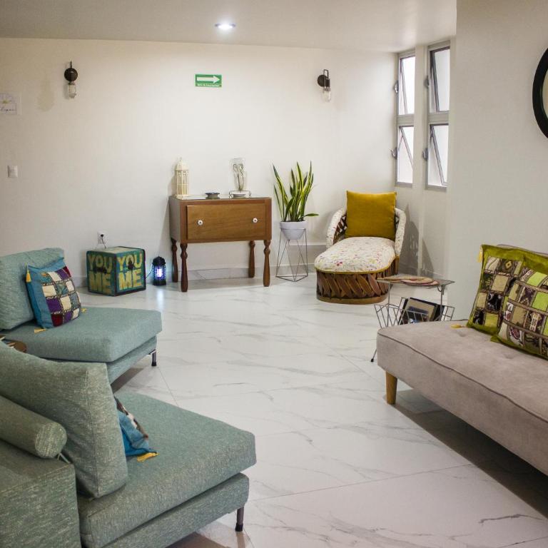 Hosteleria Casa Margarita - Family Room - 6