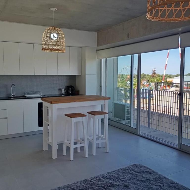 Departamento a estrenar frente al Rio Luján, Tigre - Apartamento de 1 dormitorio - 30