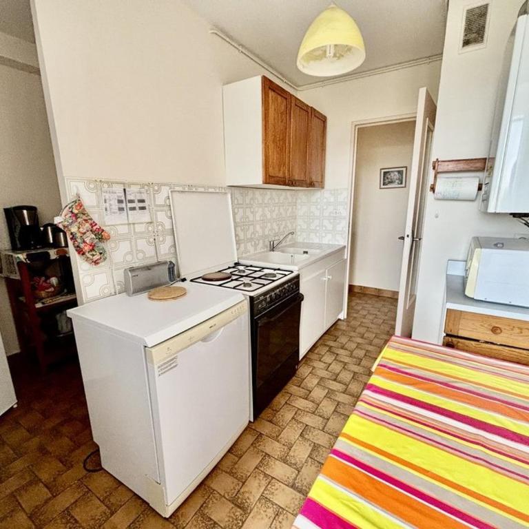 Appartement traversant, terrasse, parking privé - FR-1-816-39 - Apartamento - 3