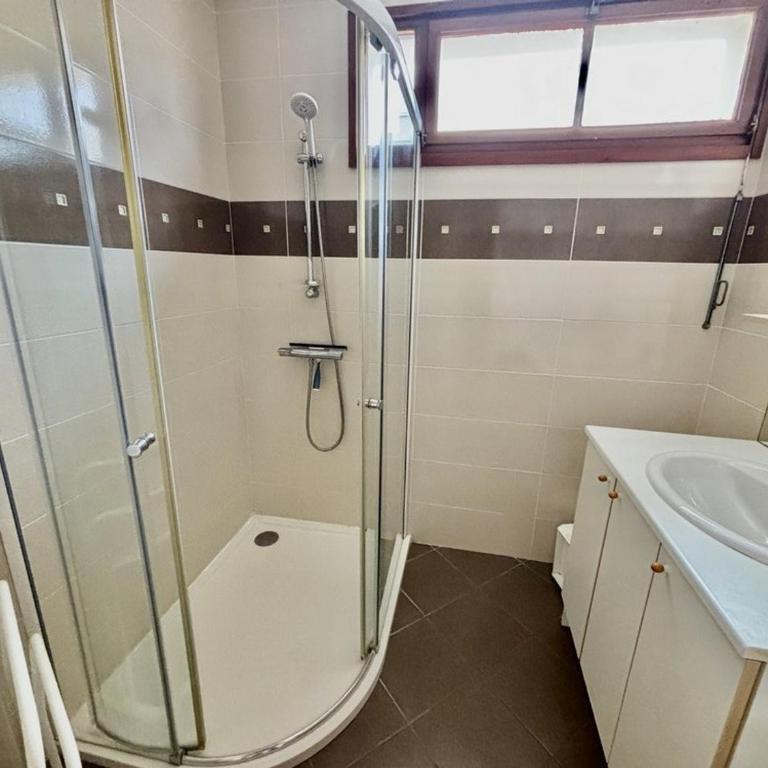 Appartement traversant, terrasse, parking privé - FR-1-816-39 - Apartamento - 7