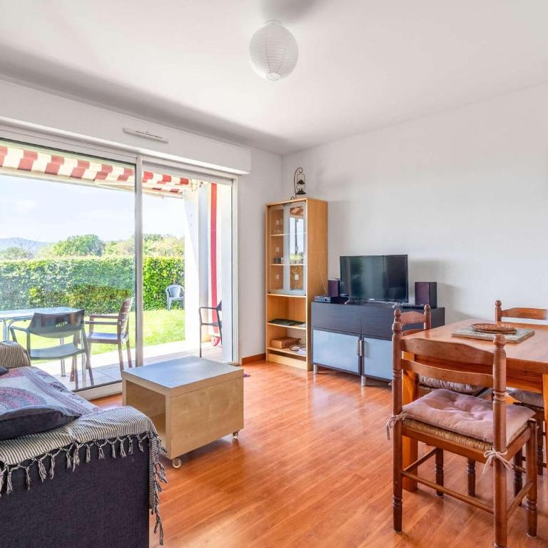 Appartement charmant avec parking - 4 pers. - FR-1-2-449 - Appartement - 2