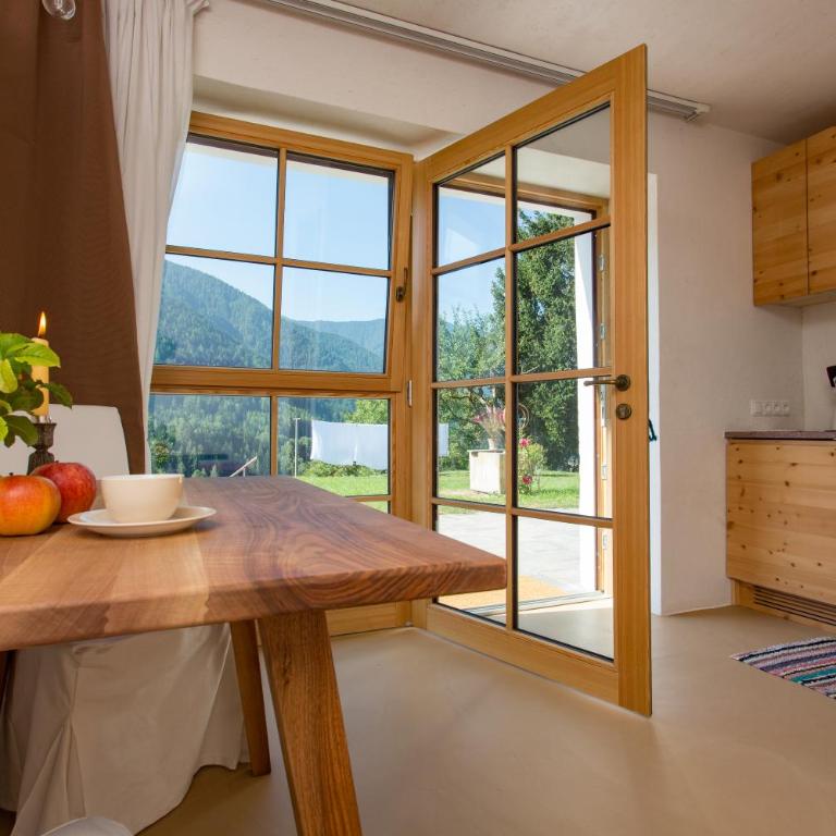 Villa Messner - Appartamento con Vista Montagna - 10