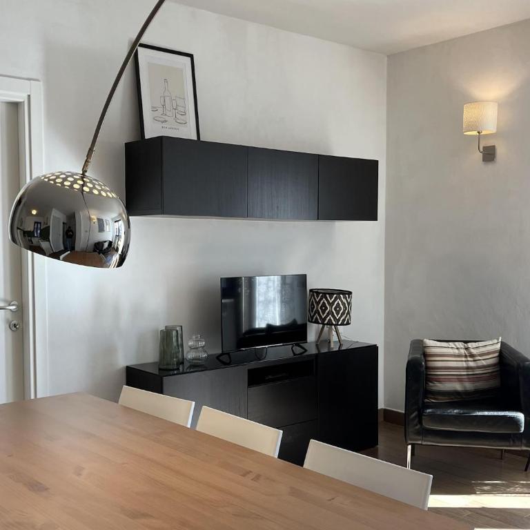 Panoramic Lakefront Apartment for 5 - Apartment mit 2 Schlafzimmern - 5