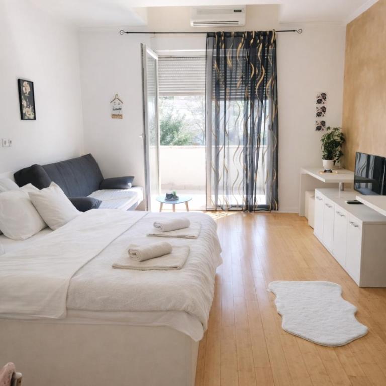 City Nora Mostar - One-Bedroom Apartment - 2