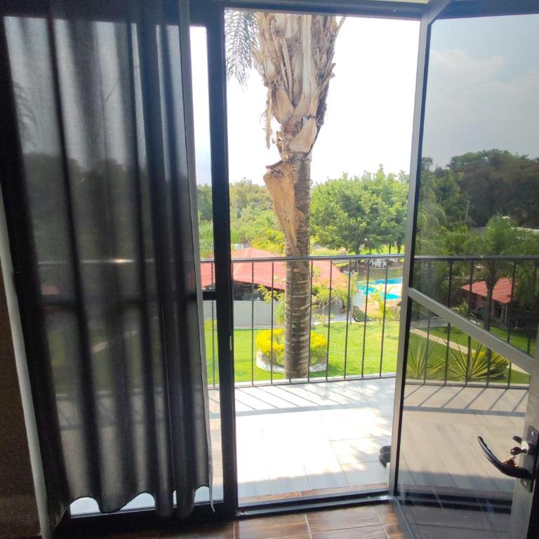 La gloria Hospedajes - Apartamento de 2 dormitorios con vistas al jardín - 11