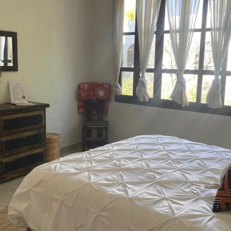 Casa ELM in San Miguel de Allende - Queen Room with Garden View - 2