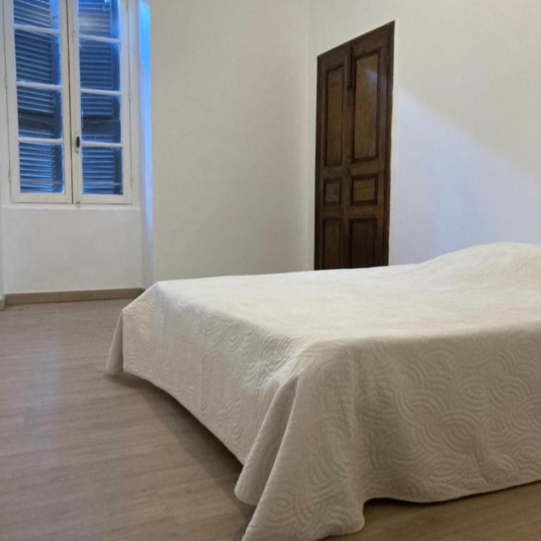 F2 rue fesch - Apartamento de 1 dormitorio - 2