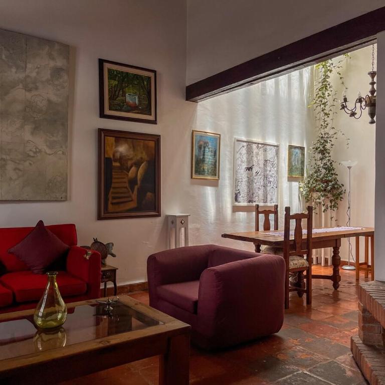 Beautiful and spacious Colonial Home, Mexico City - Villa - 1
