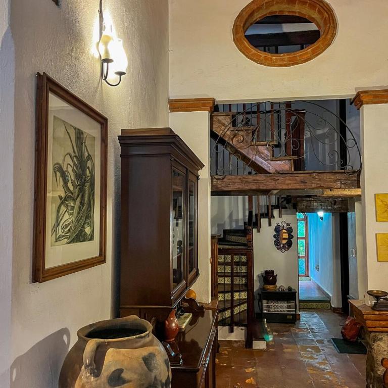 Beautiful and spacious Colonial Home, Mexico City - Villa - 5