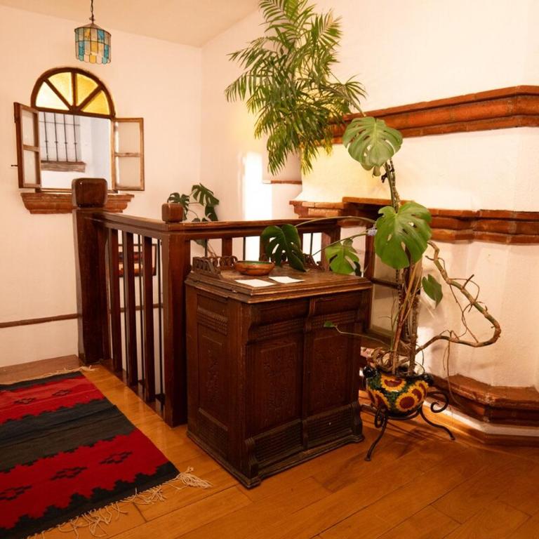 Beautiful and spacious Colonial Home, Mexico City - Villa - 86
