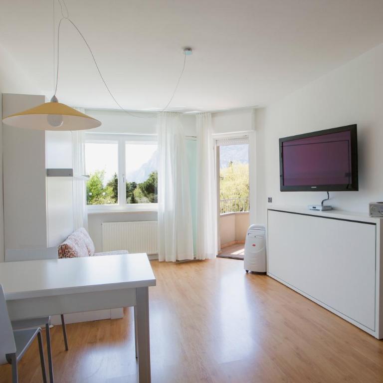 Residence Toblini - Deluxe One-Bedroom Apartment with Garden View - 11