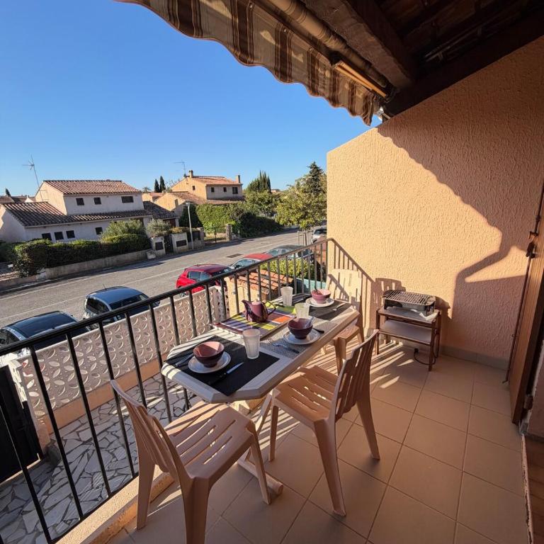 Studio mezzanine a moins de 800m de la mer de La Londe - One-Bedroom Apartment - 16