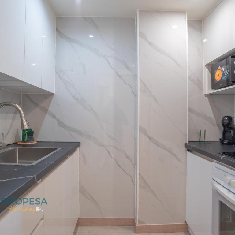 Holiday Primera Linea Magic World - Apartamento Deluxe de 2 dormitorios con vistas al mar - 7